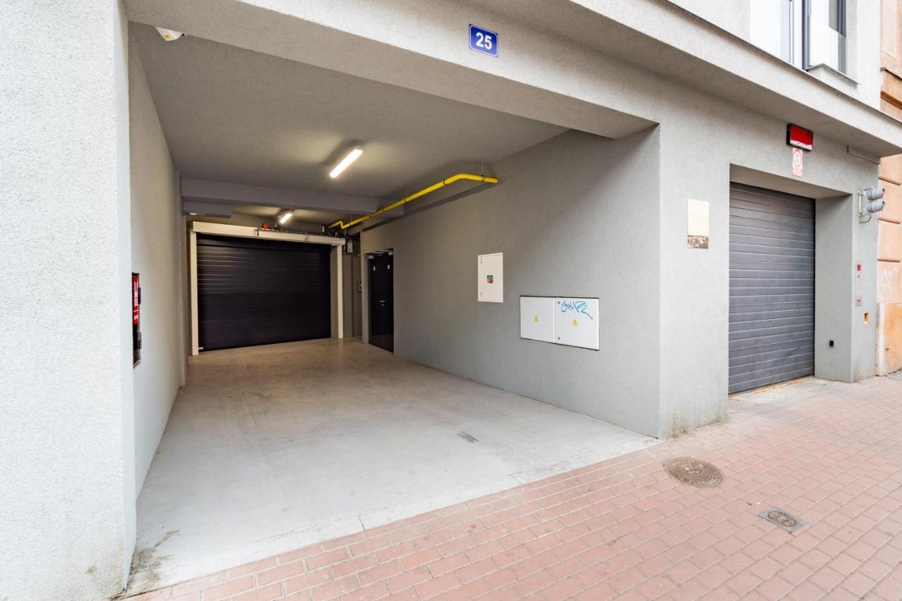 Studio Brand New Apartment #28 In New Building With Free Parking In City Center Прага Экстерьер фото