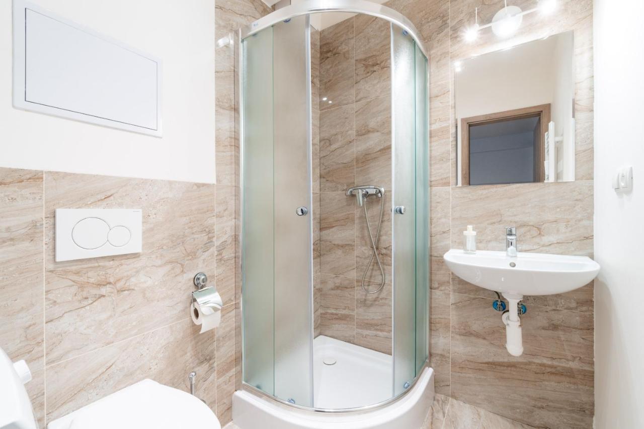 Studio Brand New Apartment #28 In New Building With Free Parking In City Center Прага Экстерьер фото