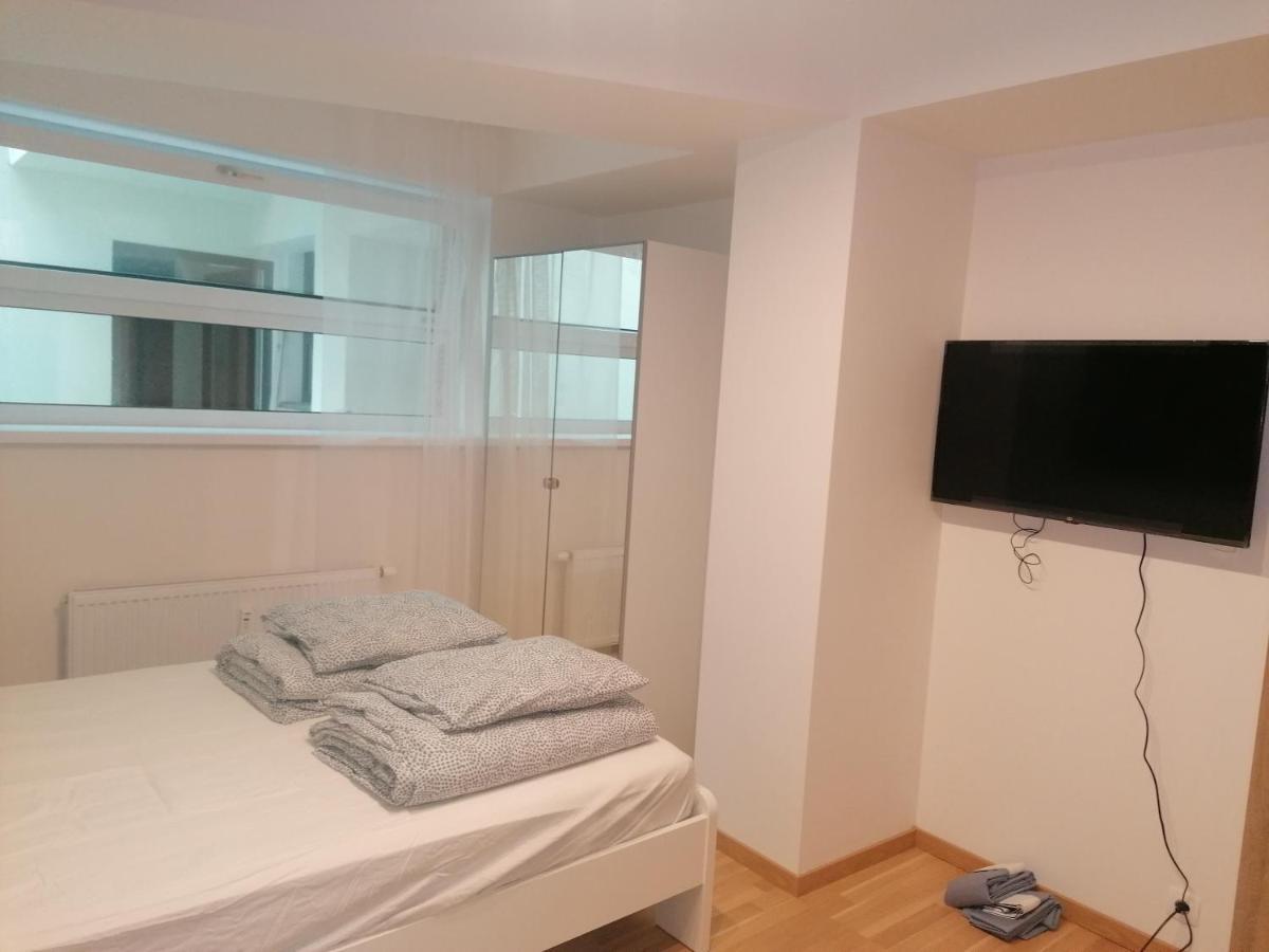 Studio Brand New Apartment #28 In New Building With Free Parking In City Center Прага Экстерьер фото